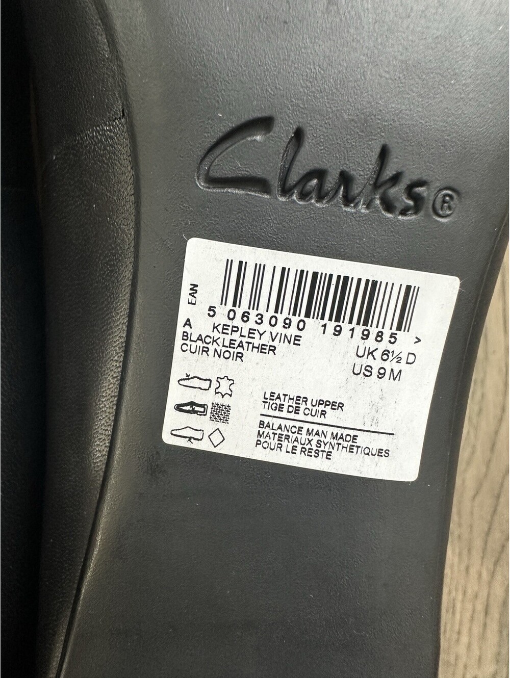 EUC Clarks Collection Kepley Vine Pumps Black Leather Size 9M w/box 2 inches - Picture 8 of 10